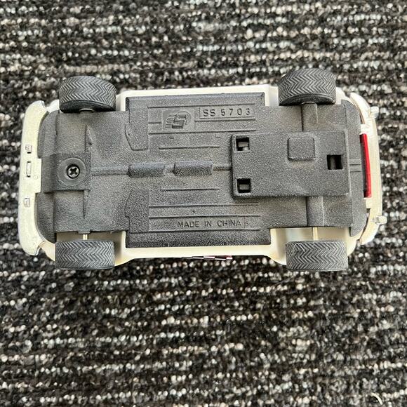 Mini Cooper Race Car Hot Blooded SS 5703 1/24 Diecast Opening Doors - Picture 13 of 13